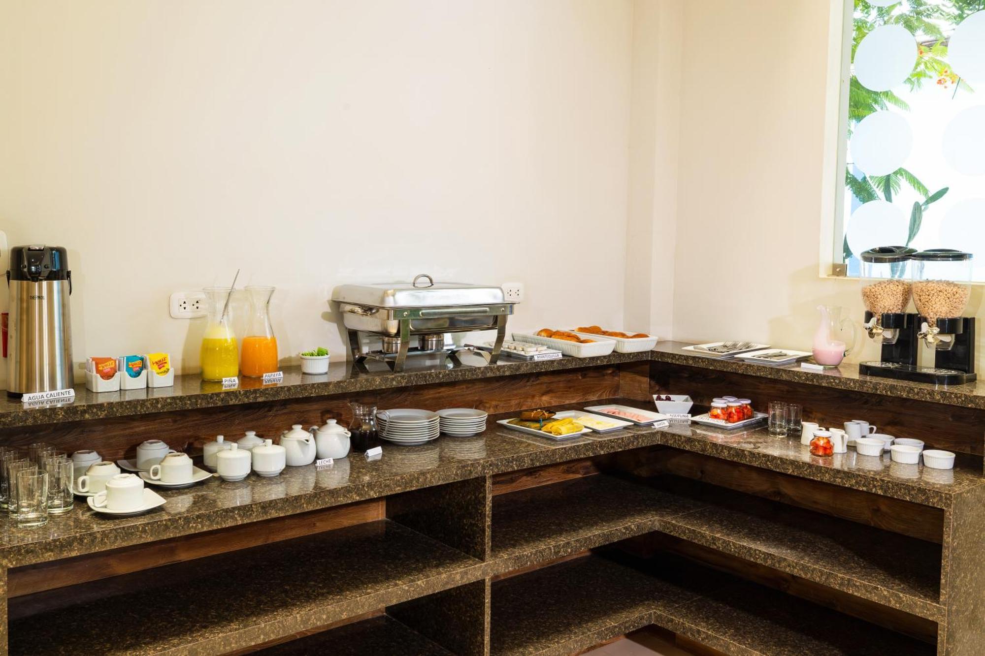 Hotel Solec Piura Buitenkant foto